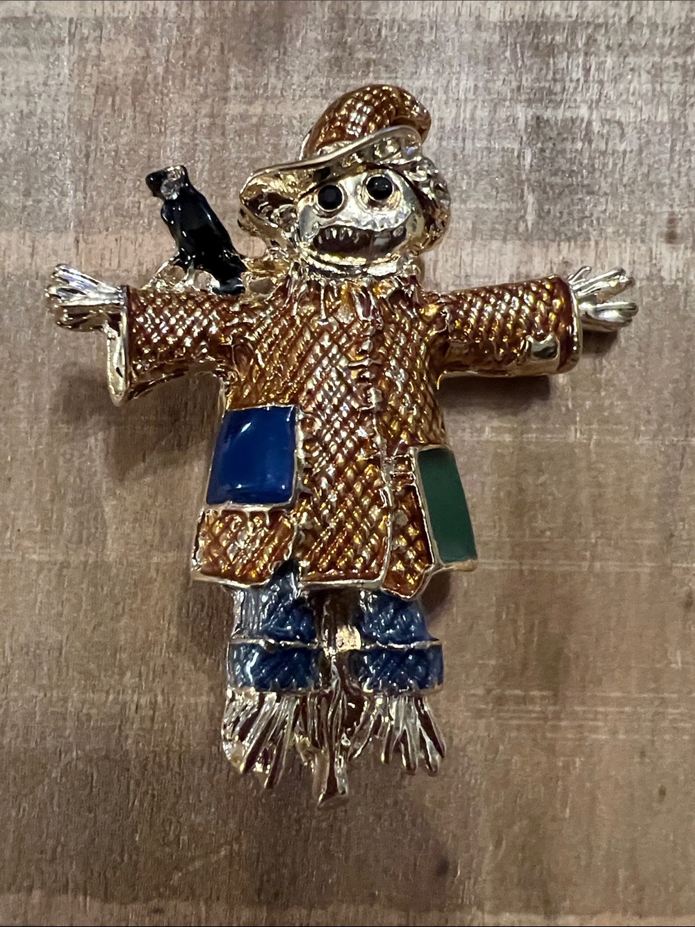 3/$18 Gold Scarecrow Decorative Pin with Blue and Green Accents Lot 6050